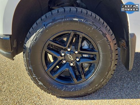 Used 2022 Chevrolet Silverado 1500 LT Trail Boss image 11