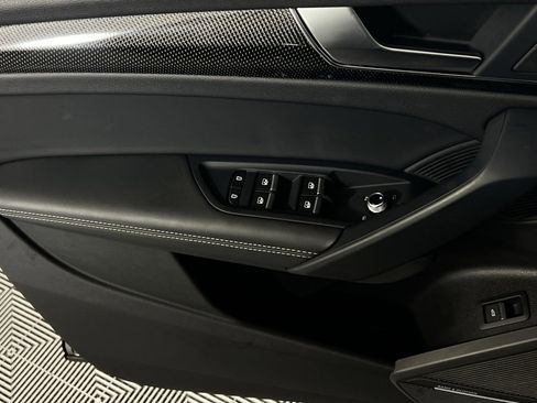 Used 2024 Audi SQ5 Premium Plus w/ Premium Plus Package image 25