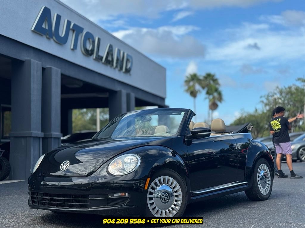 Used 2014 Volkswagen Beetle 1.8T FWD image 1