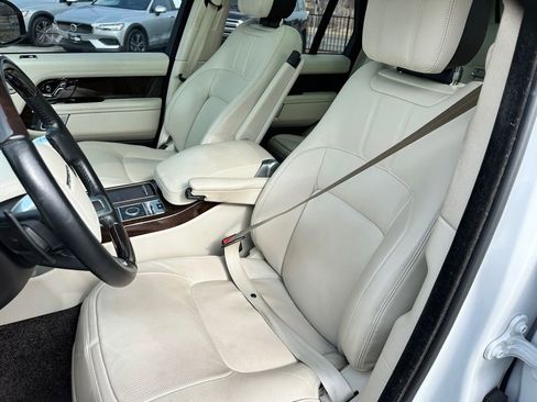 Used 2021 Land Rover Range Rover Westminster Edition image 17