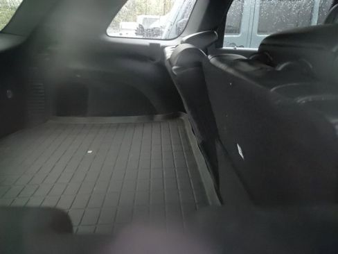 Used 2018 Jeep Grand Cherokee Limited w/ Luxury Group II image 10