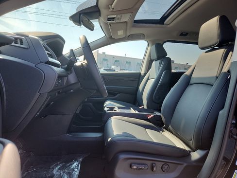 New 2026 Honda Odyssey EX-L image 10