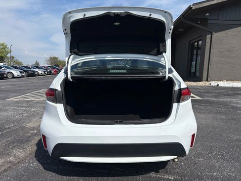 Used 2022 Toyota Corolla LE image 10