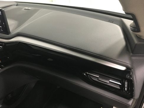 Used 2025 Acura MDX SH-AWD w/ Technology Package image 15