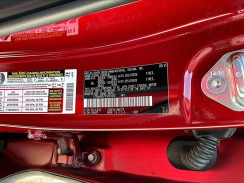 Used 2025 Toyota Grand Highlander AWD image 21