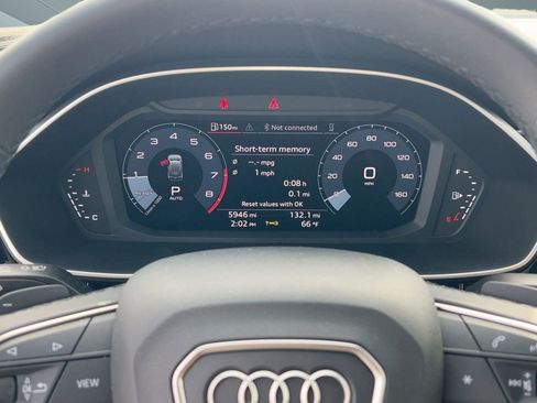 Certified 2025 Audi Q3 2.0T Premium Plus w/ Premium Plus Package image 19