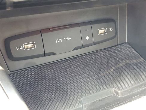 Used 2023 Hyundai Tucson Limited image 29