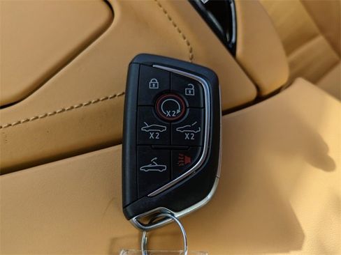 Used 2023 Chevrolet Corvette Stingray Premium Conv w/ Z51 Performance Package image 33