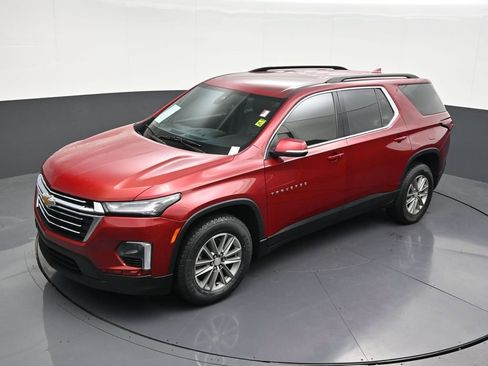 Used 2024 Chevrolet Traverse LT FWD image 16