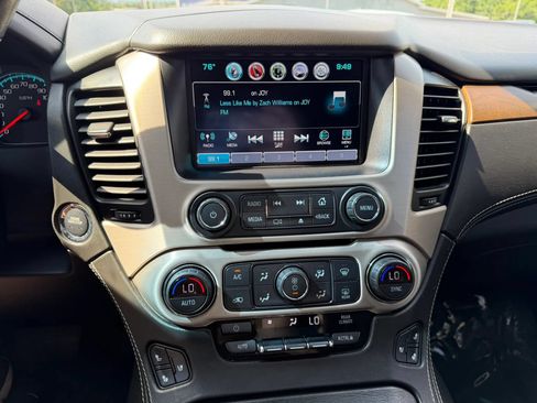Used 2019 GMC Yukon Denali w/ Denali Ultimate Package AWD/4WD image 23