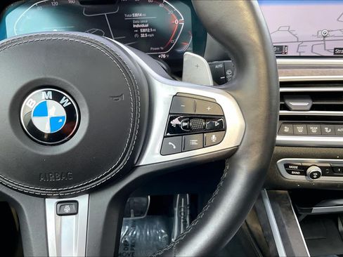 Used 2022 BMW X7 xDrive40i w/ M Sport Package AWD/4WD image 24