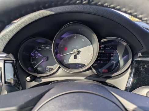 New 2025 Porsche Macan S image 16