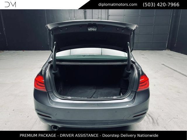 Used 2017 BMW 320i Sedan RWD image 46