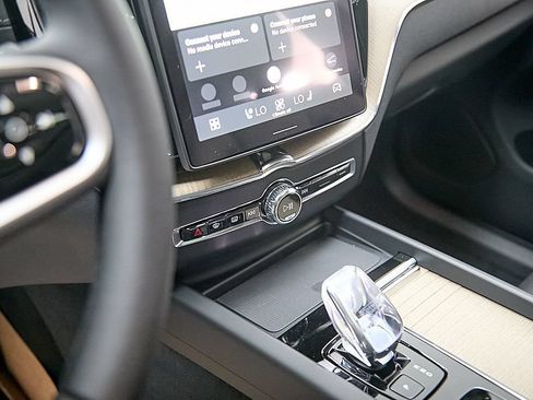 New 2026 Volvo XC60 B5 Ultra w/ Climate Package AWD/4WD image 14