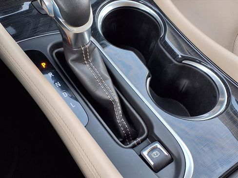 Used 2017 Buick Envision Premium image 10