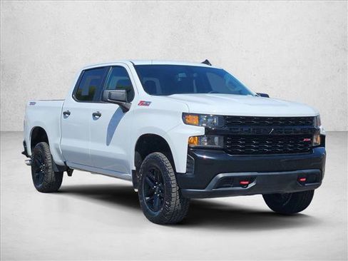 Certified 2021 Chevrolet Silverado 1500 Custom Trail Boss w/ LPO, Dark Essentials Package AWD/4WD image 2