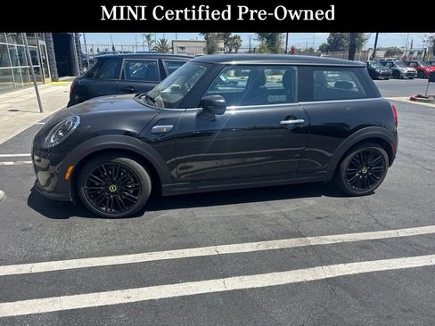 Used 2024 MINI Cooper SE FWD image 2