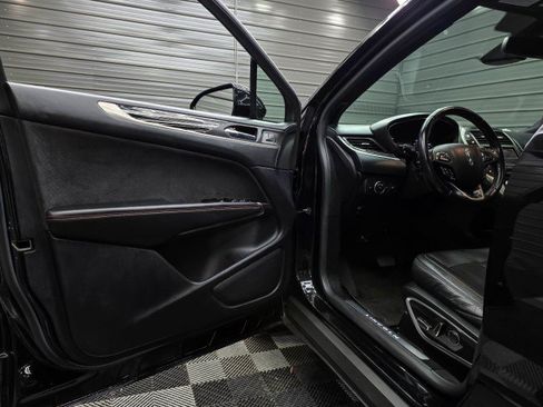 Used 2019 Lincoln MKC Black Label AWD/4WD image 32