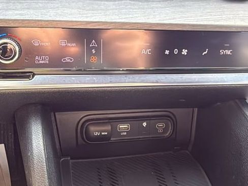 Used 2024 Kia Sportage X-Line w/ X-Line Premium Package image 19