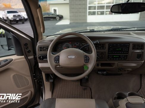 Used 2004 Ford Excursion Eddie Bauer image 23