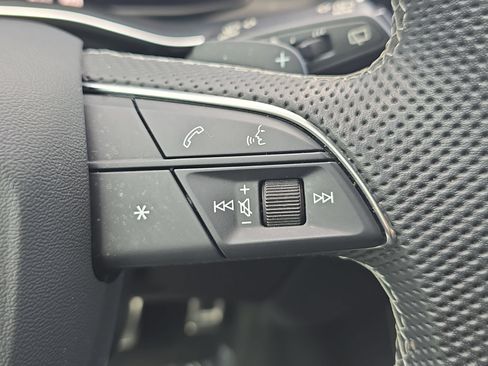 Used 2024 Audi SQ8 Premium Plus AWD/4WD image 18