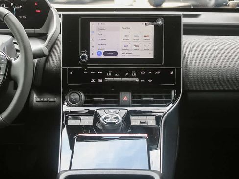 Used 2025 Subaru Solterra Premium image 13