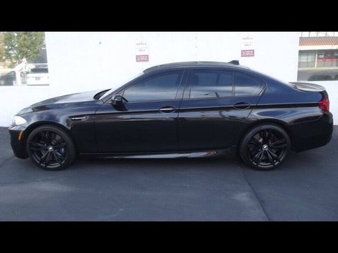 Used 2013 BMW M5 RWD image 14