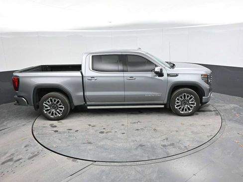 Used 2025 GMC Sierra 1500 Denali Ultimate image 20