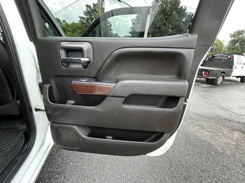 Used 2015 GMC Sierra 3500 SLT w/ Duramax Plus Package AWD/4WD image 25