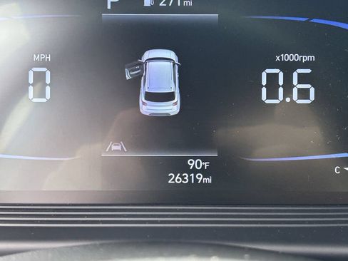 Certified 2024 Hyundai Venue SE FWD image 33