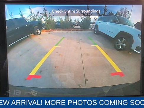 Used 2023 Chrysler Pacifica Touring-L image 20