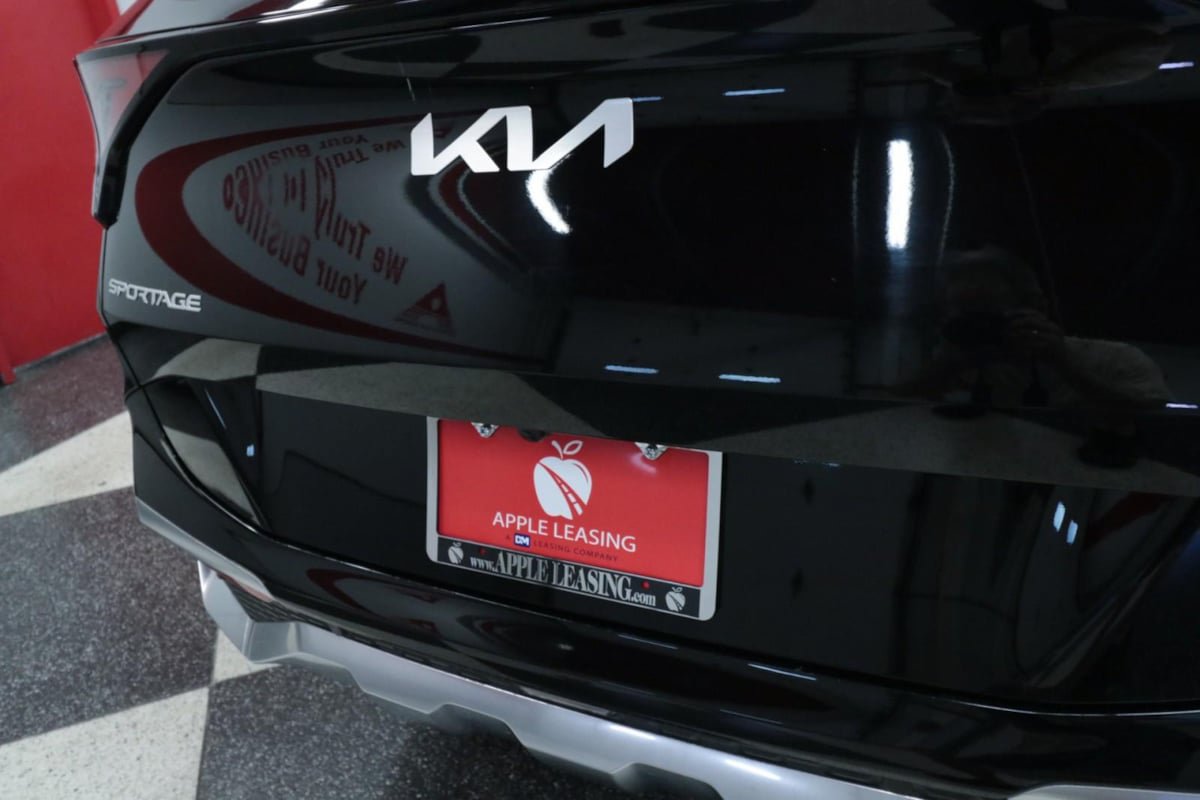 Used 2023 Kia Sportage SX FWD image 31