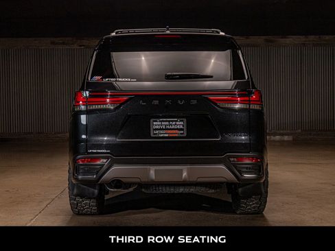 Used 2025 Lexus LX 700h Overtrail AWD/4WD image 8