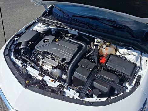 Used 2025 Chevrolet Malibu LT FWD image 27