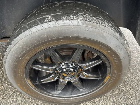 Used 2019 RAM 1500 Express w/ Express Value Package AWD/4WD image 9