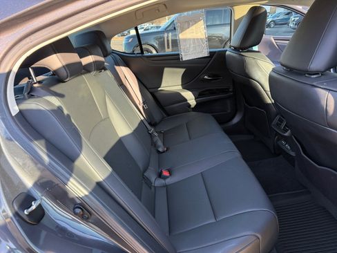 Used 2023 Lexus ES 350 Ultra Luxury w/ Premium Package image 26