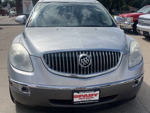 Used 2009 Buick Enclave CXL image 3