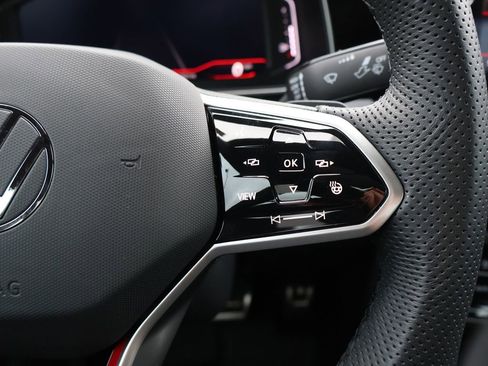 Certified 2025 Volkswagen Jetta GLI Autobahn image 54