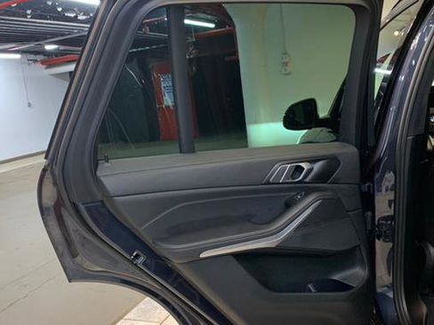 Used 2022 BMW X5 xDrive40i w/ M Sport Package image 57