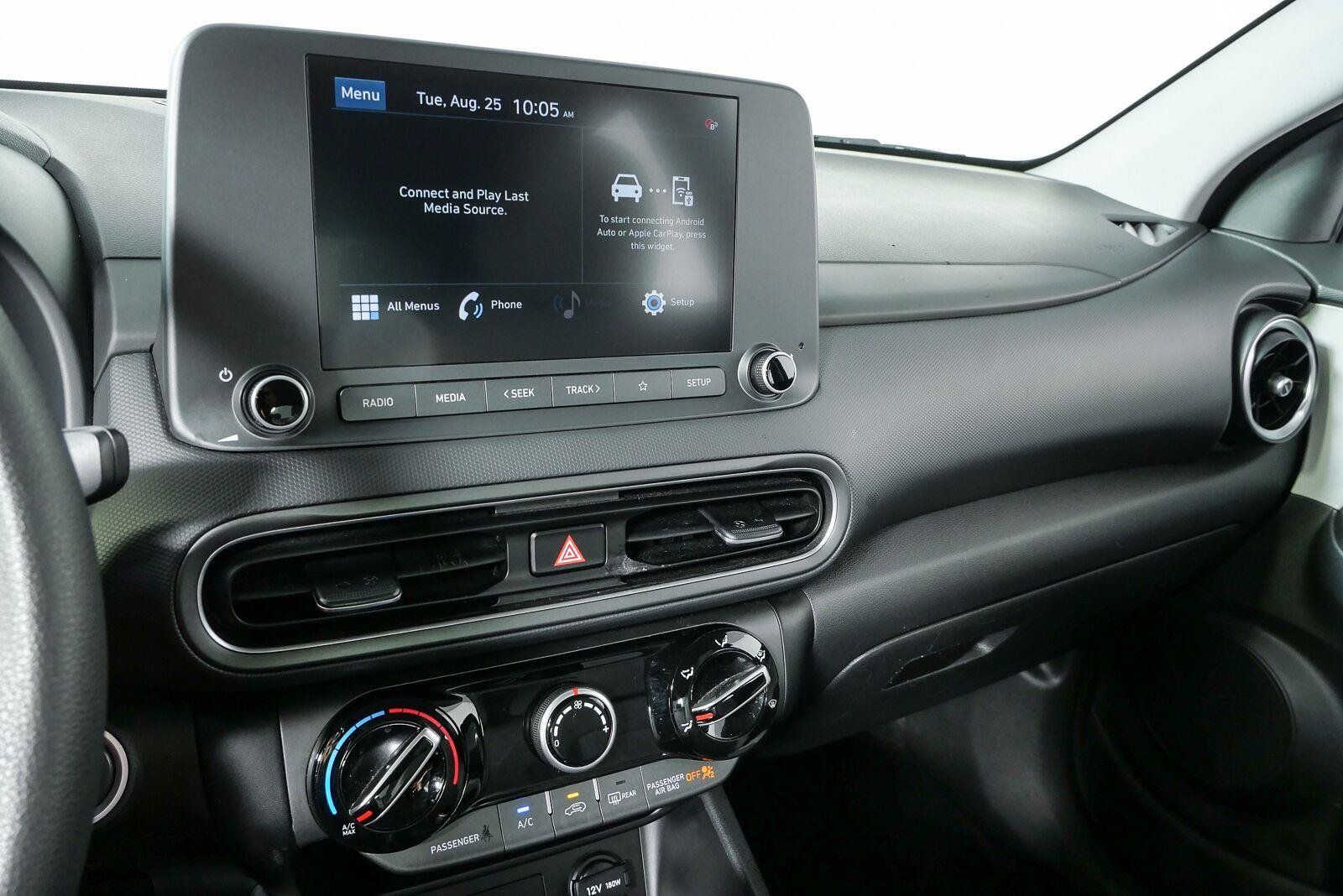 Used 2022 Hyundai Kona SEL FWD image 12