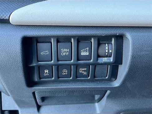 Used 2024 Subaru Forester Limited image 10