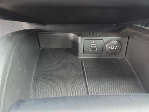 Used 2025 Ford Escape Active AWD/4WD image 22