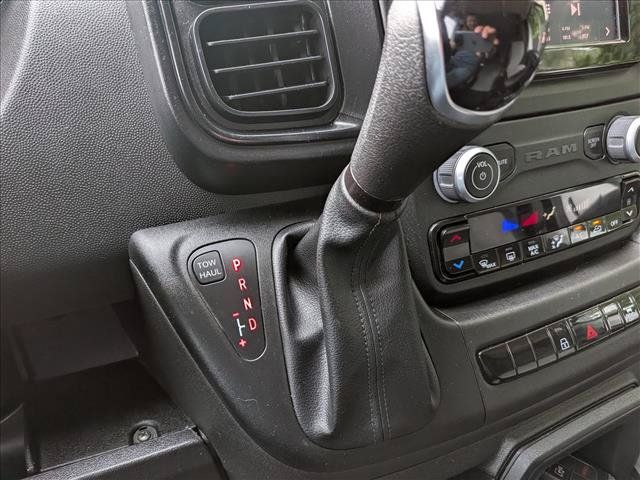 Used 2025 RAM ProMaster 2500 w/ Convenience Group FWD image 26
