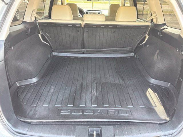 Used 2014 Subaru Outback 2.5i Limited AWD/4WD image 11