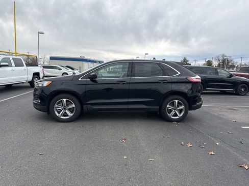Used 2021 Ford Edge SEL w/ Convenience Package image 3
