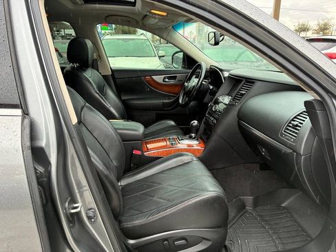 Used 2014 INFINITI QX70 AWD w/ Premium Package image 12