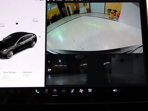 Used 2018 Tesla Model 3 Long Range image 15