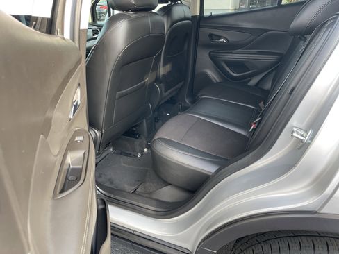 Used 2019 Buick Encore Sport Touring image 25