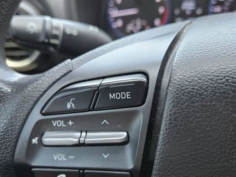 Used 2020 Hyundai Kona SE image 12