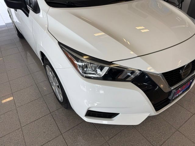 Used 2020 Nissan Versa S FWD image 10